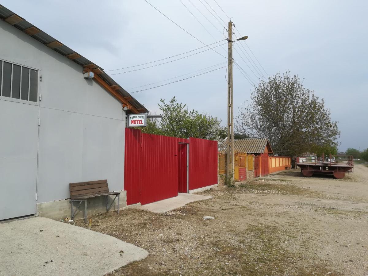 דירות Turnu Măgurele Rustic House מראה חיצוני תמונה